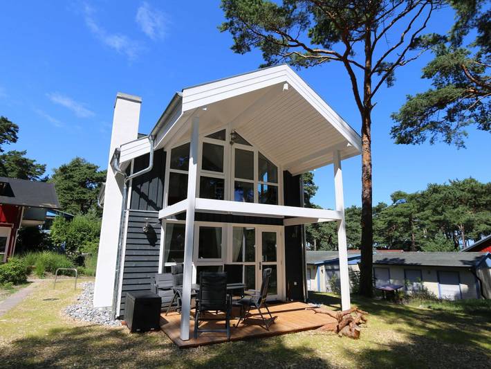 Ferienhaus für 5 Personen, mit Terrasse und Whirlpool sowie Sauna und Ausblick am Greifswalder Bodden