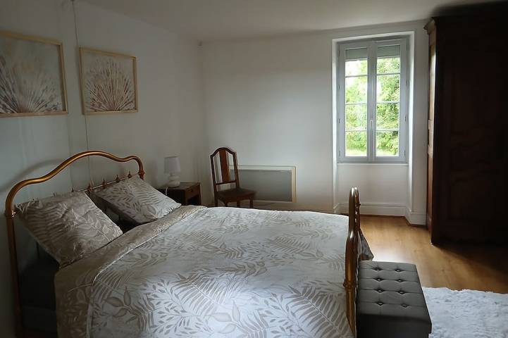 Location de vacances pour 6 personnes, avec jardin à Marcillat-en-Combraille - 3