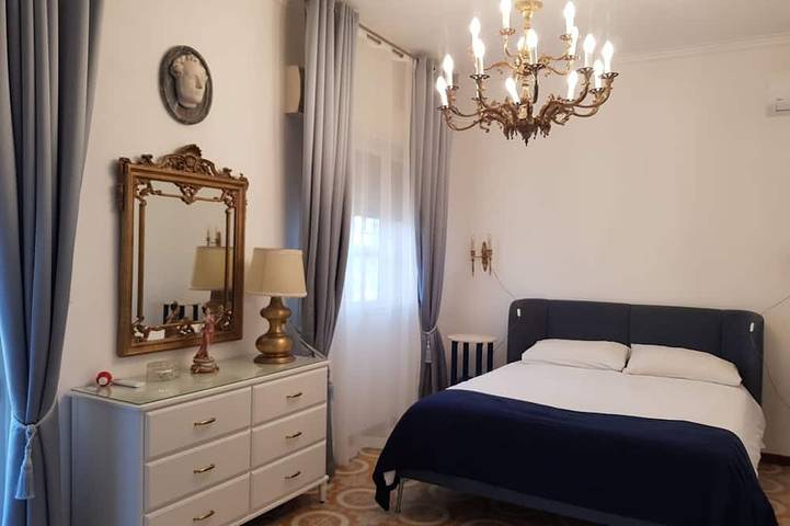 Location de vacances pour 8 personnes, avec jardin, animaux acceptés à Agnone Bagni - 2