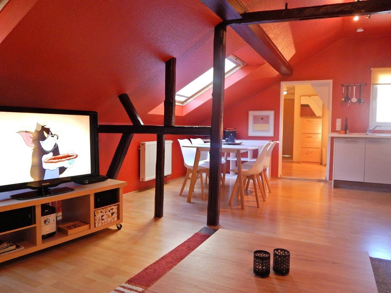 Apartamento entero, Apartamento vacacional 'Ferienhaus Rheinblick Wohnung 4' con terraza comunitaria, Wi-Fi y aire acondicionado in Neuendorf (Koblenz), Coblenza