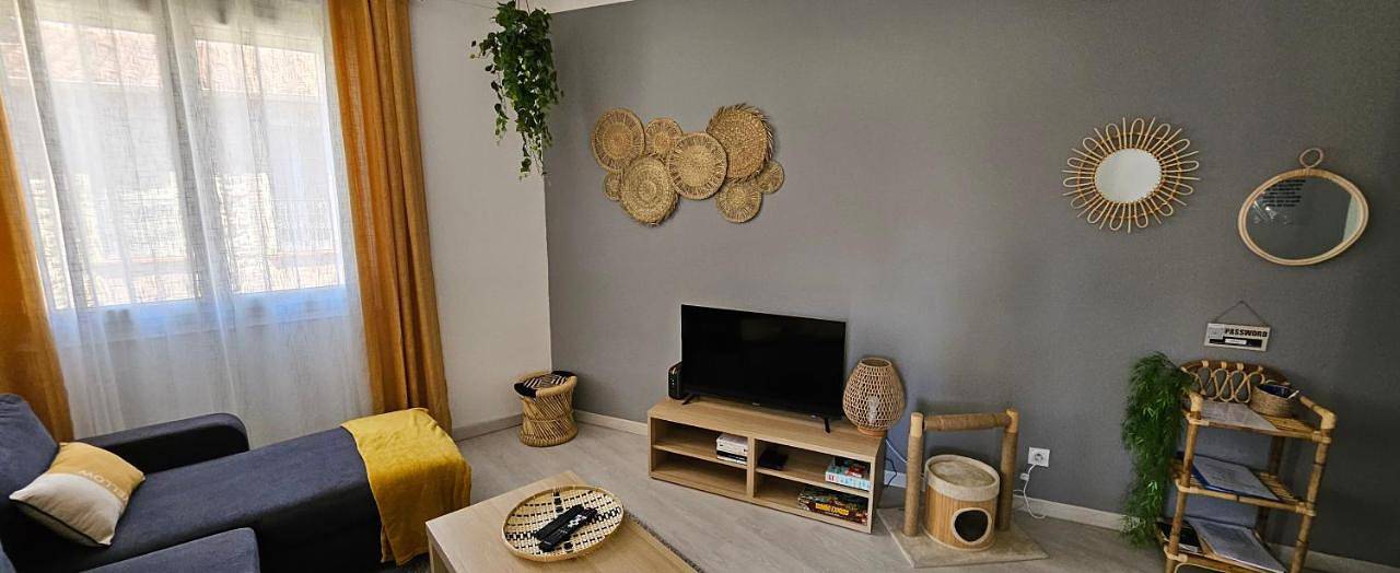 Appartement entier, One-Bedroom Apartment in Rivesaltes, Côte méditerranéenne (France)