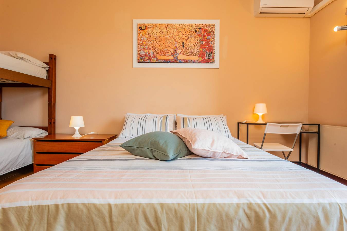 Bed and Breakfast 'Carolea - Frantoio' with Shared Pool, Wi-Fi and Air Conditioning in Pennisi, Aci Sant'Antonio