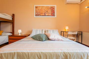 Alojamiento Y Desayuno para 4 Personas en Aci Sant'Antonio, Provincia de Catania, Foto 3