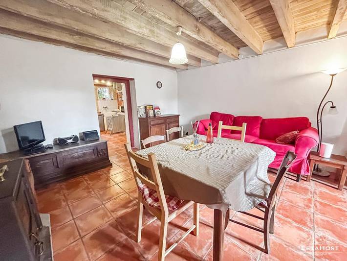 Location de vacances pour 5 personnes, avec vue ainsi que jardin et piscine à Soupex - 2