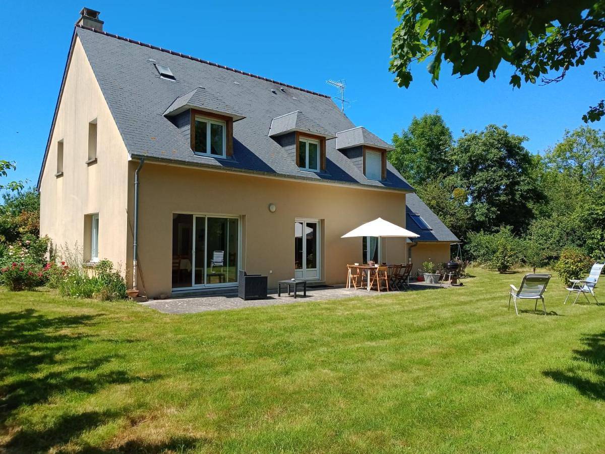 Three-Bedroom House in Dragey-Ronthon, Baie du Mont-Saint-Michel