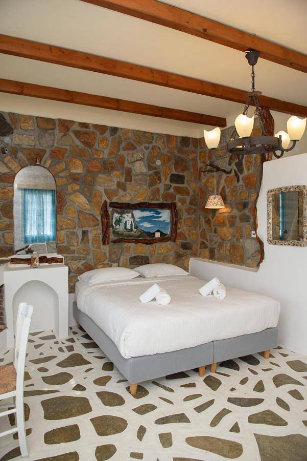 Lakki Village in Egíali, Amorgos