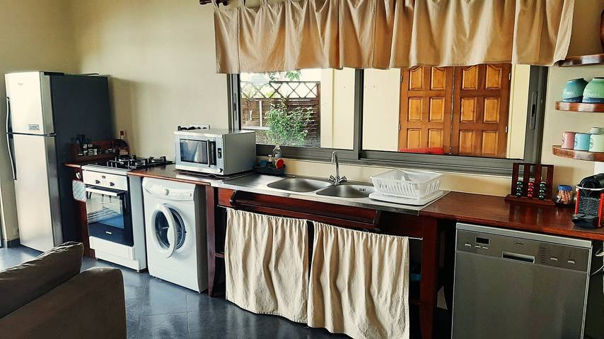 Gîte pour 4 personnes, avec jardin et terrasse dans Polynésie française - 2