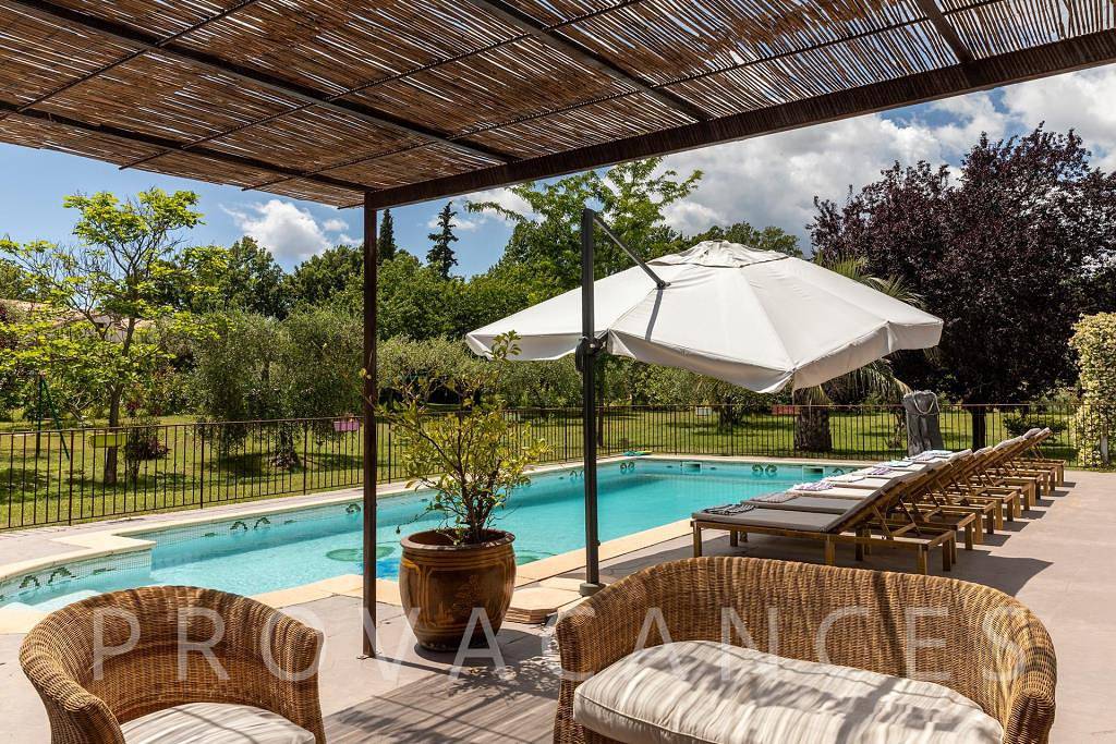 Holiday home on a large plot with a nice pool in Callian in Callian, Region de Draguignan