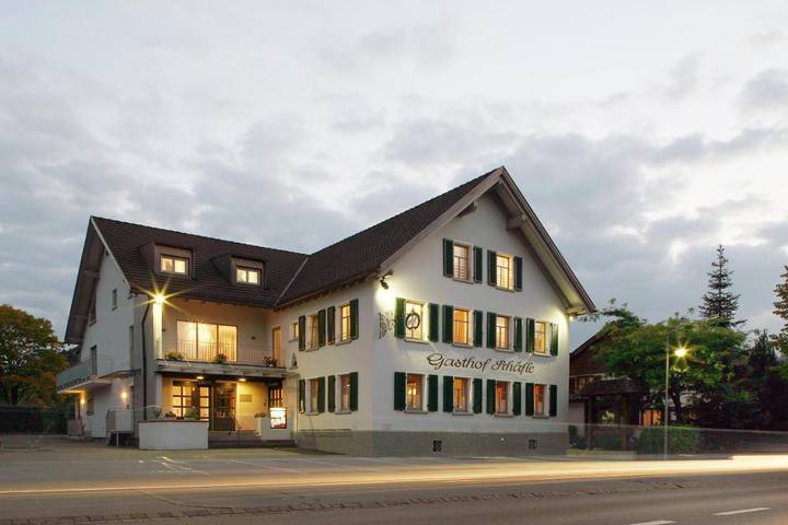 Hôtel pour 3 personnes, avec terrasse et vue