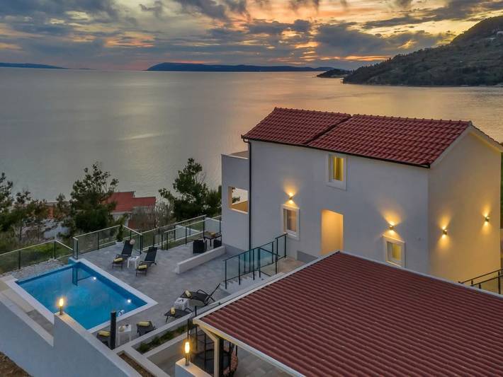 Ferienhaus für 5 Personen, mit Balkon und Terrasse sowie Garten und Pool an der Makarska Riviera - 2