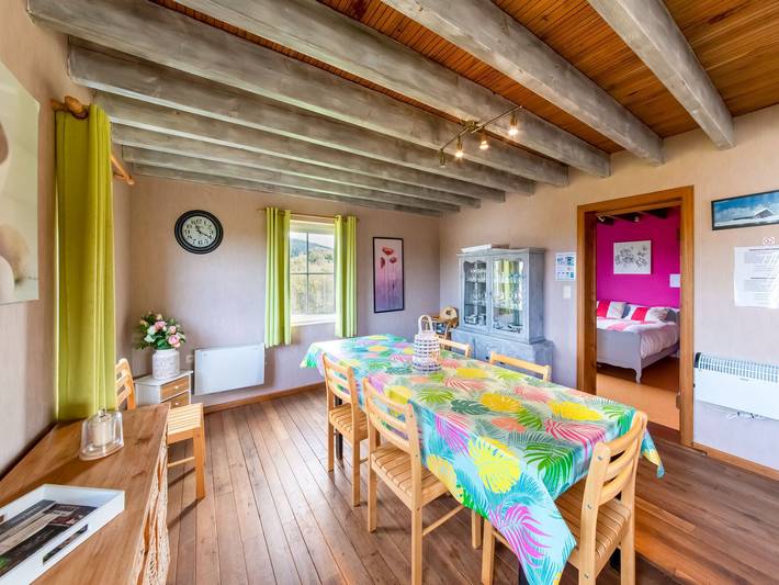 Location de vacances pour 6 personnes, avec terrasse et jardin à Rendeux - 4