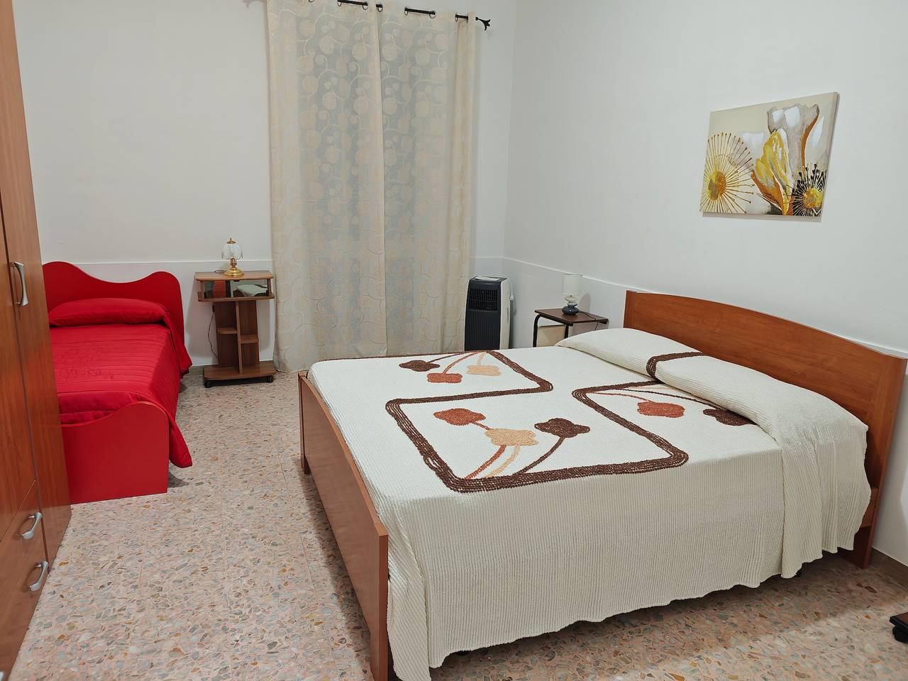 Appartamento intero, Appartamento 'Wolf House' con terrazza privata, Wi-Fi e aria condizionata in Noto, Noto e dintorni