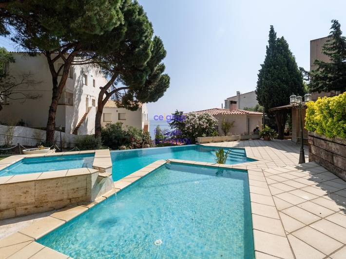 Ganze Wohnung, Wunderschönes Haus, Meerblick - 6 Pers. in Platja del Cau del Llop (Llanca), Llanca