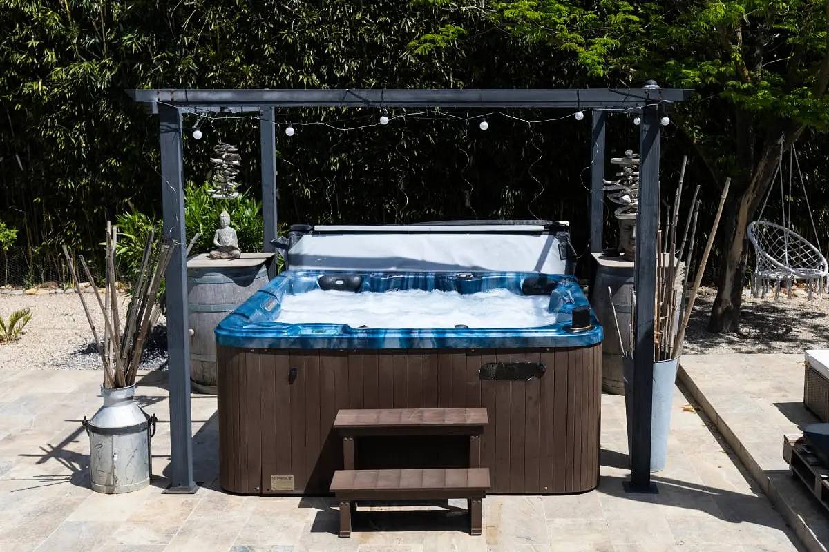 Maisons & Villas pour 10 Personnes in Le Thor, Vaucluse