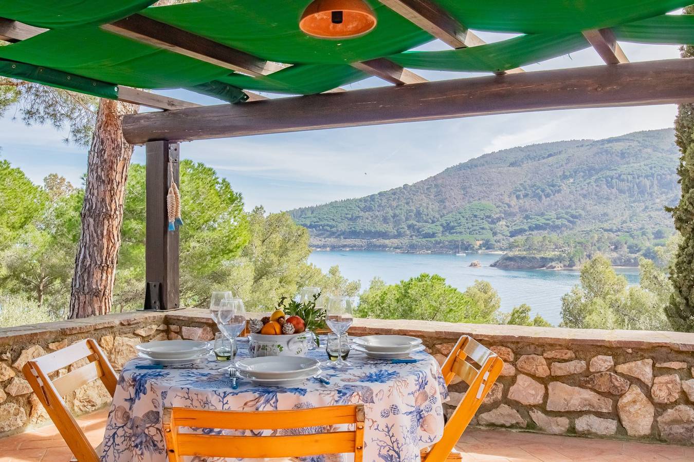 Ferienhaus für 4 Personen mit Terrasse in Naregno, Elba
