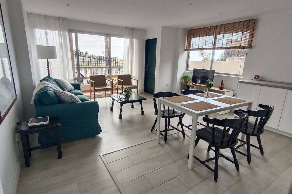 Ganze Wohnung, Tajinaste, Amplio Apartamento , con Vistas al mar y la Montaña in San Vicente, Los Realejos