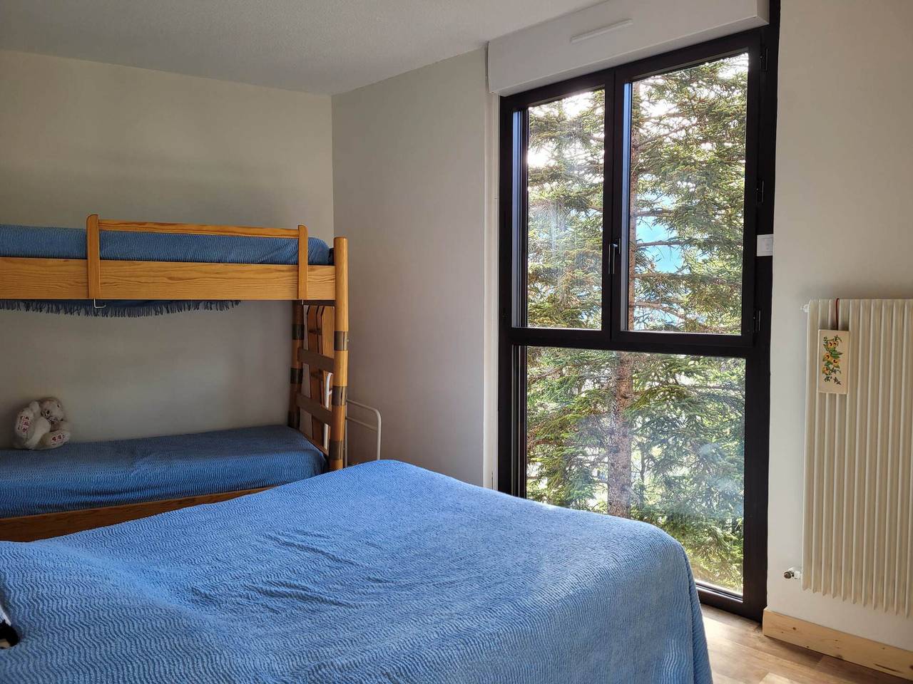 Entire apartment, Large apartment in Pra-Loup with balcony and parking for 8 pers in Pra-Loup, Uvernet-Fours