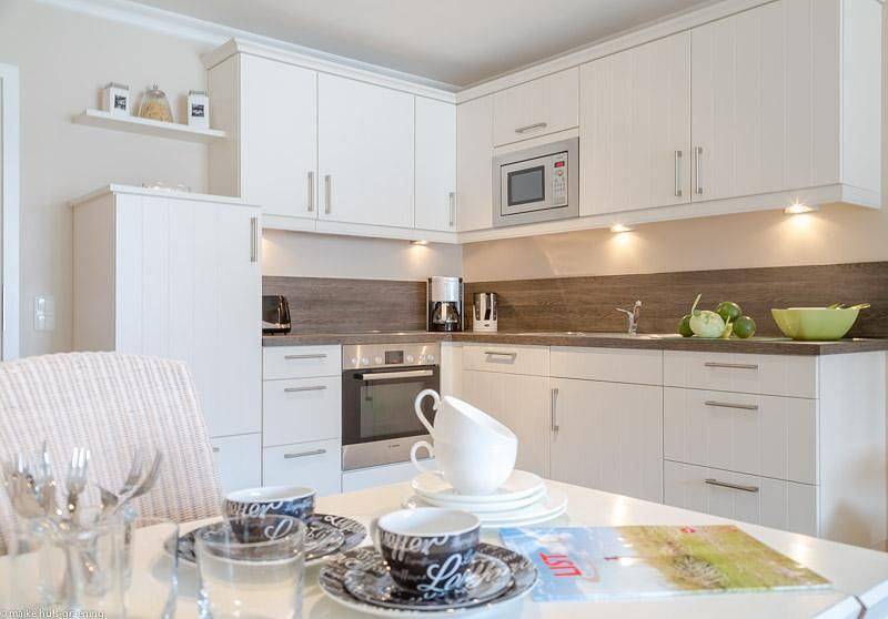 Ganze Wohnung, Top Citylage: Sehr komfortable, lichtdurchflutete 2-Zimmerwohnung mit Stellplatz in Westerland, Sylt (Gemeinde)