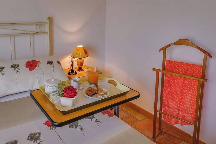 Ganze Wohnung, Petalo Rosso, Wohnung in Villa mit Garten und herrlichem Panoramablick in Sciacca, Agrigento Provinz