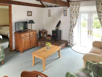 Glamping for 4 People in Carmarthenshire, South-Wales, Photo 2