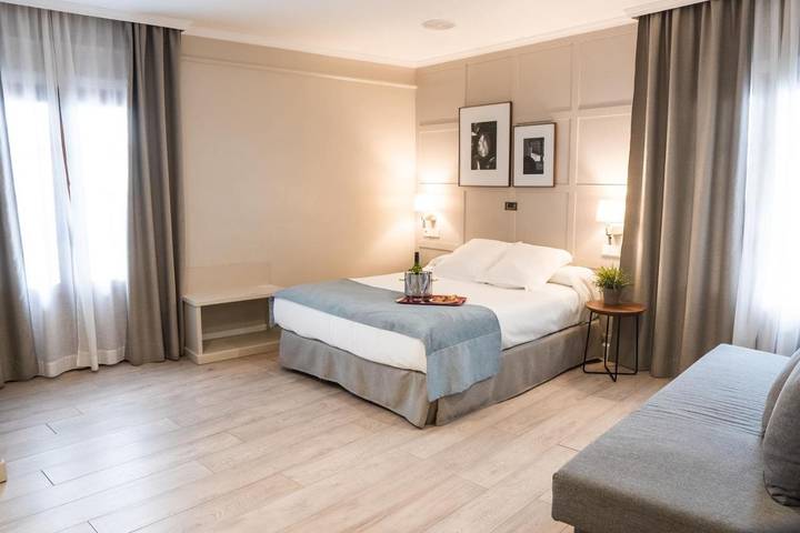 Hôtel pour 3 personnes, avec terrasse