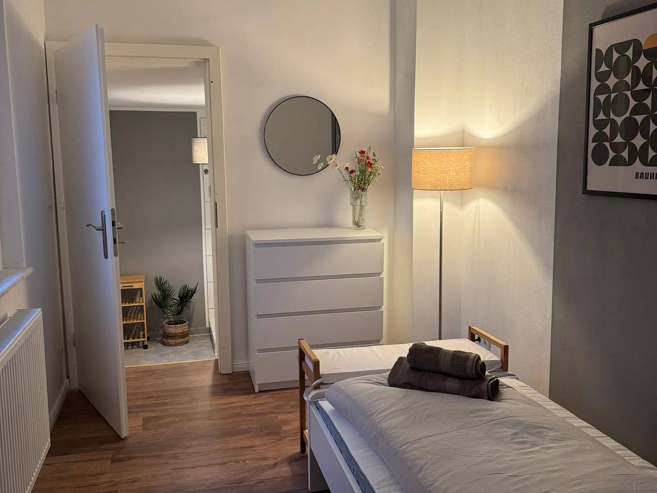 Ganze Wohnung, Gemütliches Appartement "Hans" in Köthen mit 4 Schlafzimmern in Köthen, Anhalt - Bitterfeld