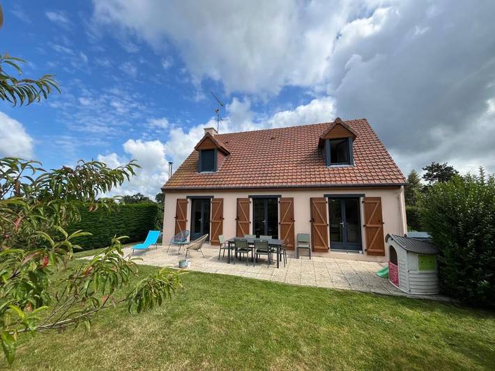 Maison de campagne pour 2 personnes, avec terrasse à Monthuchon