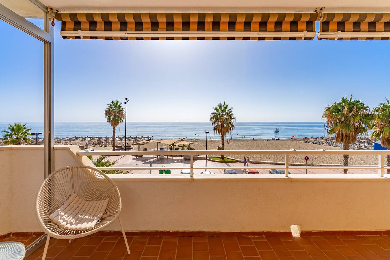 Entire apartment, Apartment 'Mormor' with Sea View, Wi-Fi and Air Conditioning in Torreblanca (Fuengirola), Fuengirola