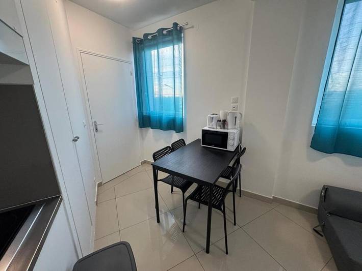 Gîte pour 3 personnes à Montfermeil - 4
