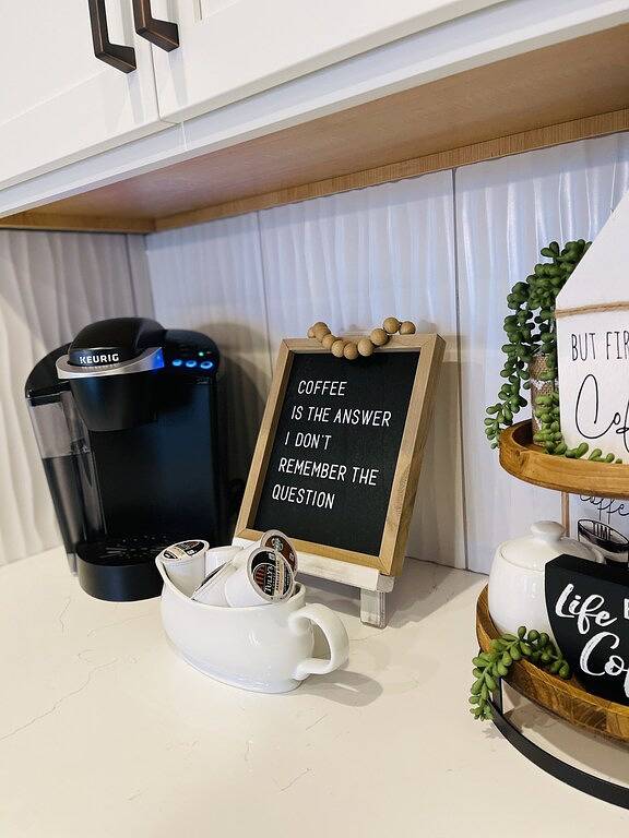 New house! Hot Tub and fire-pit waiting for you. in Kennewick, Washington