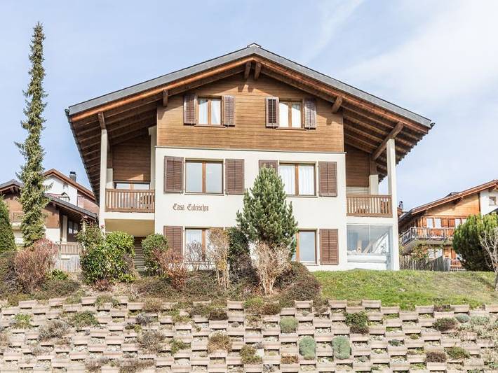 Ferienwohnung für 7 Personen, mit Balkon und Sauna in Falera
