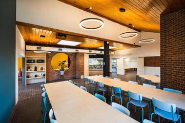 Ferienpark für 50 Personen, mit Garten und Whirlpool sowie Sauna in Belgien