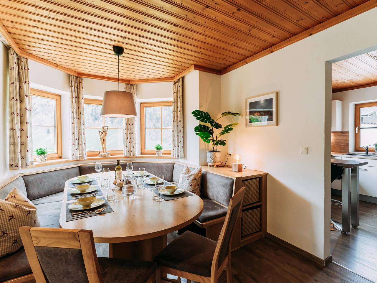 Geräumiges Ferienhaus mit schöner Aussicht in Rauris, Ski Amadé