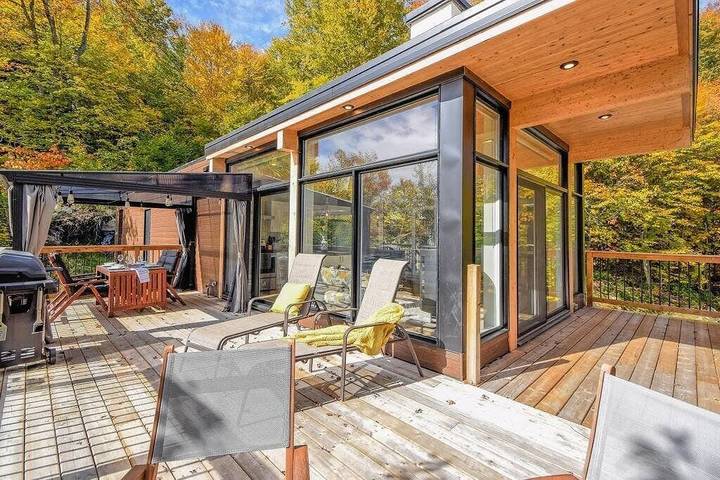 Chalet for 6 people, with balcony in Quebec