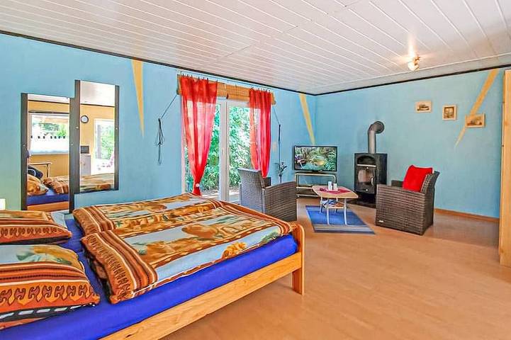 Ferienhaus für 3 Personen, mit Terrasse, mit Haustier in Waren (Müritz) - 2