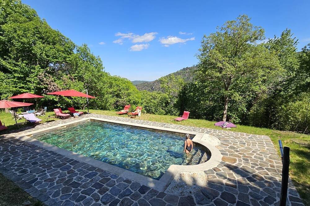 Mas de charme avec piscine,13 personnes in Malons-et-Elze, Parc national des Cévennes