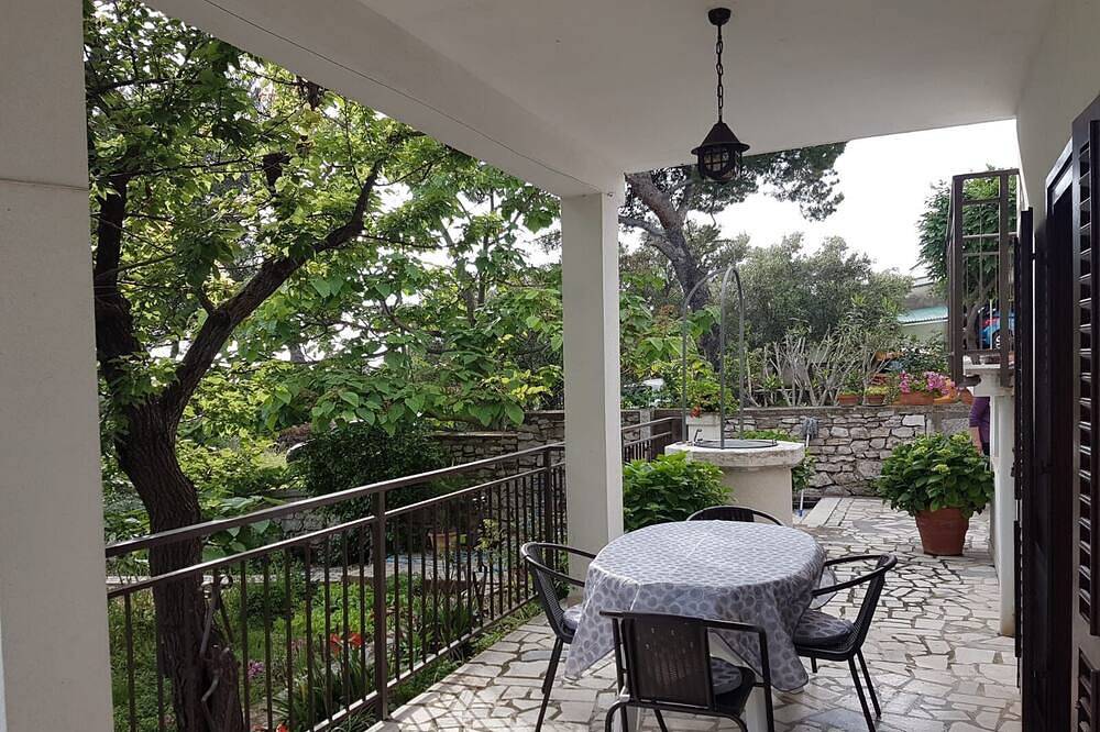 Ganze Wohnung, Ferienwohnungen Mary - Martinscica - Insel Cres in Martinscica, Cres