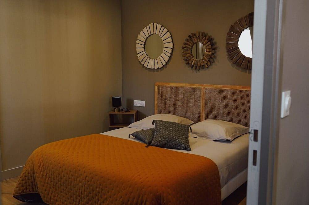 Entire apartment, Les Résidences Gueguen - Suite Les Preuses in Chablis, Auxerre region