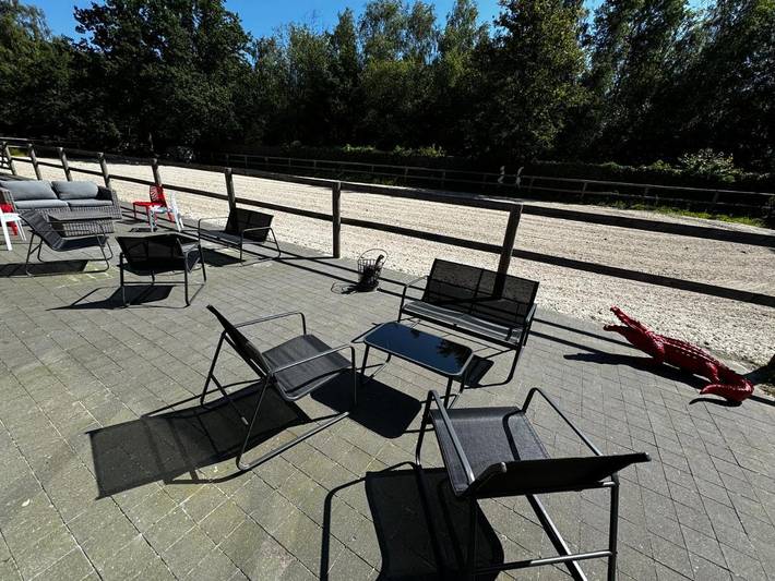 Location de vacances pour 8 personnes, avec jardin à Râches
