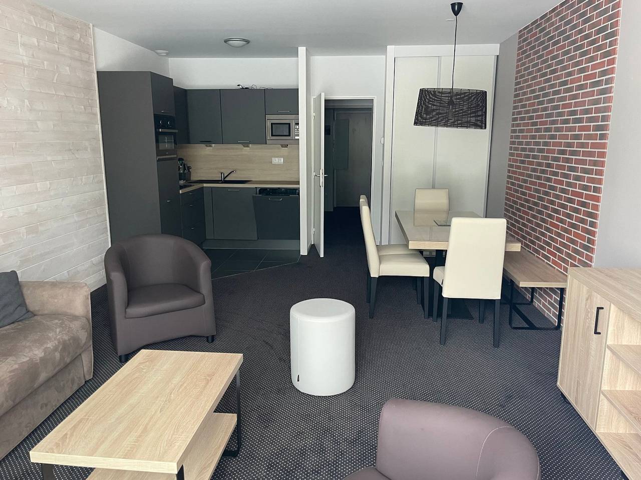 Studio entier, Gourette: Studio 6 pers, 44m² avec terrasse, animaux admis in Gourette, Eaux-Bonnes