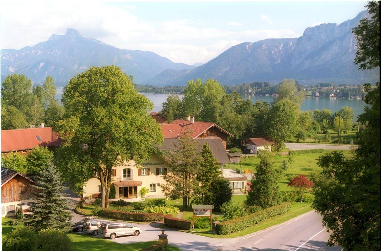 Small Double Room with Balcony in Mondsee (Stadt), Mondsee & Irrsee