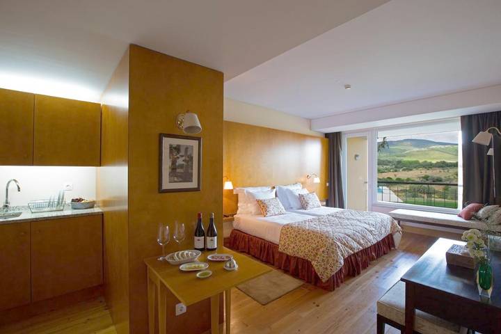 Casa rural para 3 personas, con vistas además de jardín y piscina en Portalegre - 2