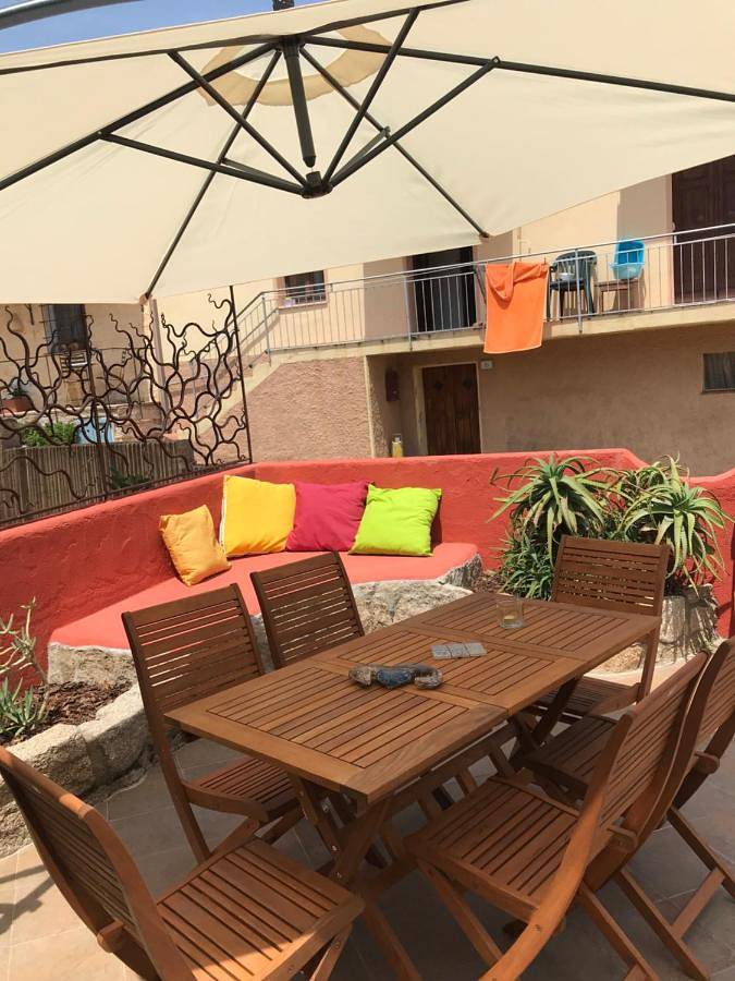 Ferienhaus für 7 Personen, mit Terrasse und Garten sowie Ausblick in San Pantaleo - 3