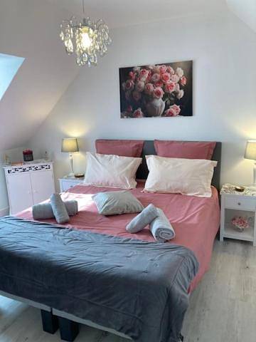 Double Room with Private Bathroom in Lanvollon, Côte de Goëlo