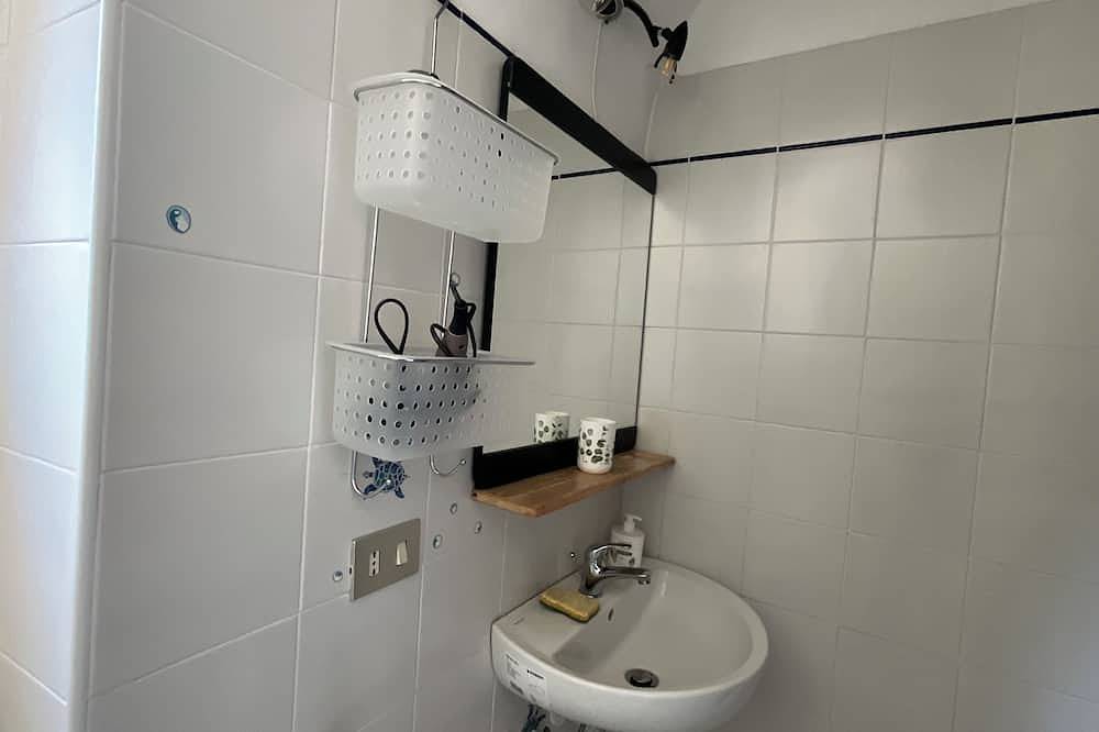 Appartement entier, Appartement à 100 mètres de l’édicule “La Bollente” in Acqui Terme, Province d'Alexandrie