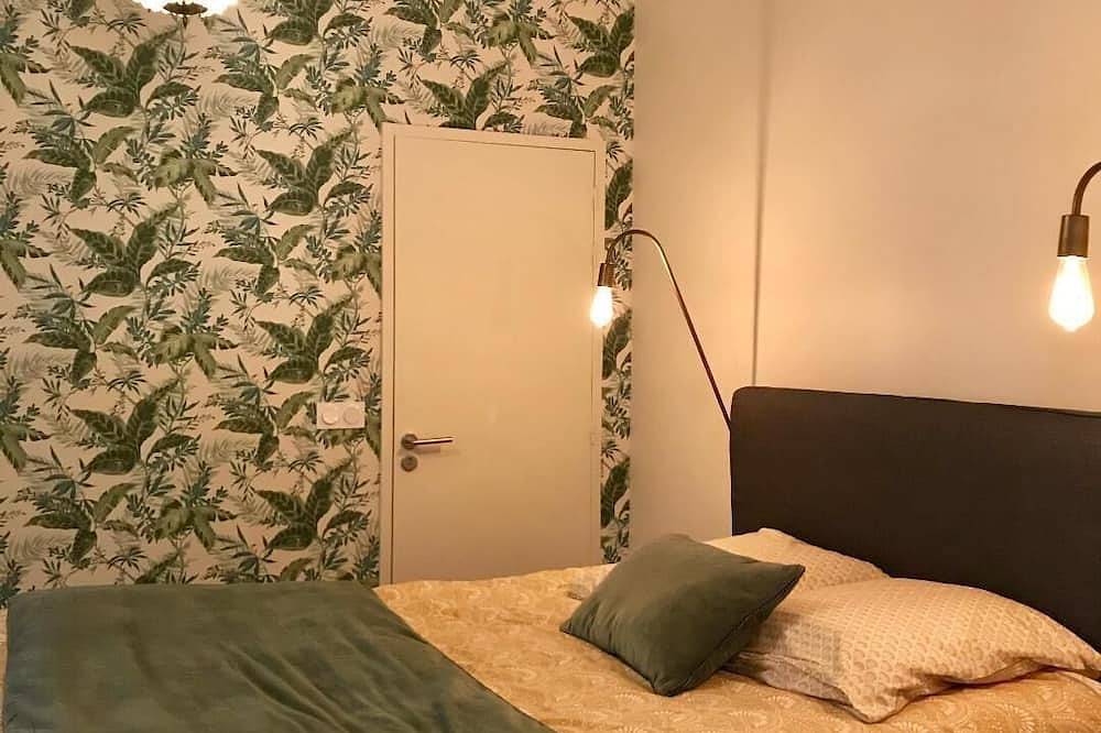Entire apartment, L'Aparté-Apartment-Ensuite with Bath in Dinan, Dinan region
