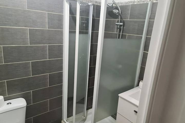 Gîte pour 6 personnes, avec terrasse, animaux acceptés à Petit-Palais-et-Cornemps - 4