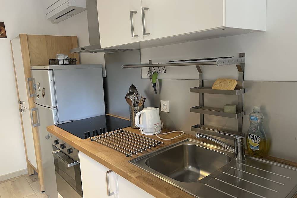 Appartement entier, Charmant appartement plein centre ville in Eyragues, Région d'Arles