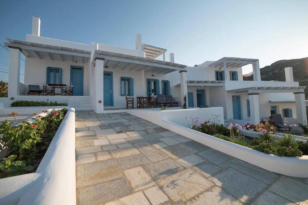 Almyra Gueast Houses, Two Level Studio A in Skyros