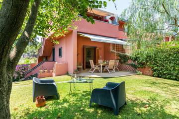 Ferienwohnung für 2 Personen, mit Pool und Garten in Giardini-Naxos